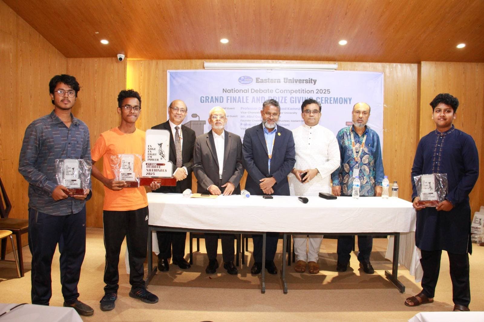 ইস্টার্ন ইউনিভার্সিটিতে 'জাতীয় বিতর্ক প্রতিযোগিতা ২০২৫' অনুষ্ঠিত