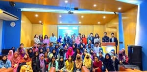 𝐈𝐐𝐀𝐂, 𝐃𝐞𝐩𝐚𝐫𝐭𝐦𝐞𝐧𝐭 𝐨𝐟 𝐄𝐧𝐠𝐥𝐢𝐬𝐡, 𝐚𝐧𝐝 𝐄𝐔𝐄𝐂 𝐇𝐨𝐬𝐭 𝐀𝐜𝐚𝐝𝐞𝐦𝐢𝐜 𝐒𝐞𝐬𝐬𝐢𝐨𝐧 𝐨𝐧 𝐑𝐞𝐬𝐞𝐚𝐫𝐜𝐡 𝐢𝐧 𝐋𝐚𝐧𝐠𝐮𝐚𝐠𝐞 𝐚𝐧𝐝 𝐋𝐢𝐭𝐞𝐫𝐚𝐭𝐮𝐫𝐞