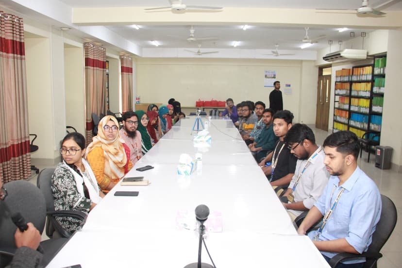 𝐄𝐚𝐬𝐭𝐞𝐫𝐧 𝐔𝐧𝐢𝐯𝐞𝐫𝐬𝐢𝐭𝐲 𝐇𝐨𝐬𝐭𝐬 𝐎𝐫𝐢𝐞𝐧𝐭𝐚𝐭𝐢𝐨𝐧 𝐟𝐨𝐫 𝐈𝐏𝐀 𝐅𝐄 (𝐈𝐓𝐄𝐄) 𝐓𝐫𝐚𝐢𝐧𝐢𝐧𝐠 𝐢𝐧 𝐂𝐨𝐥𝐥𝐚𝐛𝐨𝐫𝐚𝐭𝐢𝐨𝐧 𝐰𝐢𝐭𝐡 𝐁𝐚𝐧𝐠𝐥𝐚𝐝𝐞𝐬𝐡 𝐂𝐨𝐦𝐩𝐮𝐭𝐞𝐫 𝐂𝐨