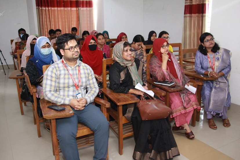 The Department of English, School of Arts at Eastern University, successfully organized another session of its ongoing lecture series Teachers’ Talk on 7 April 2026 at Room 521.