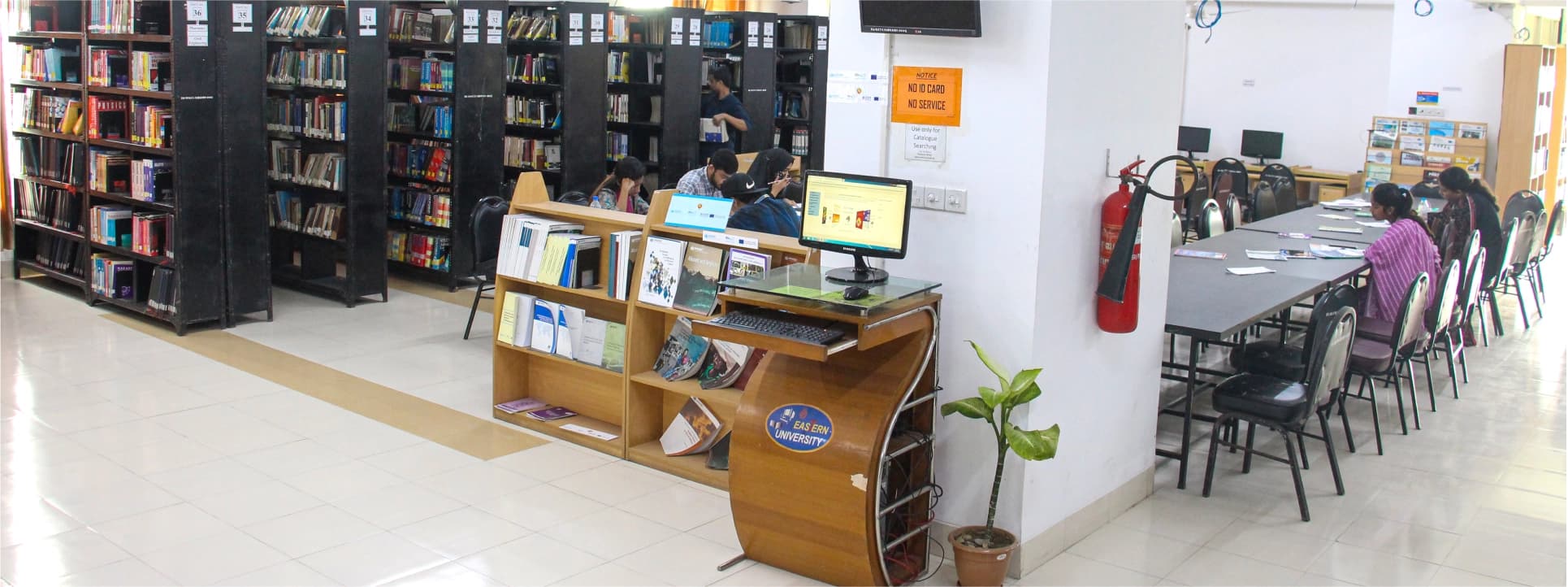 Slider of Eastern University Library14