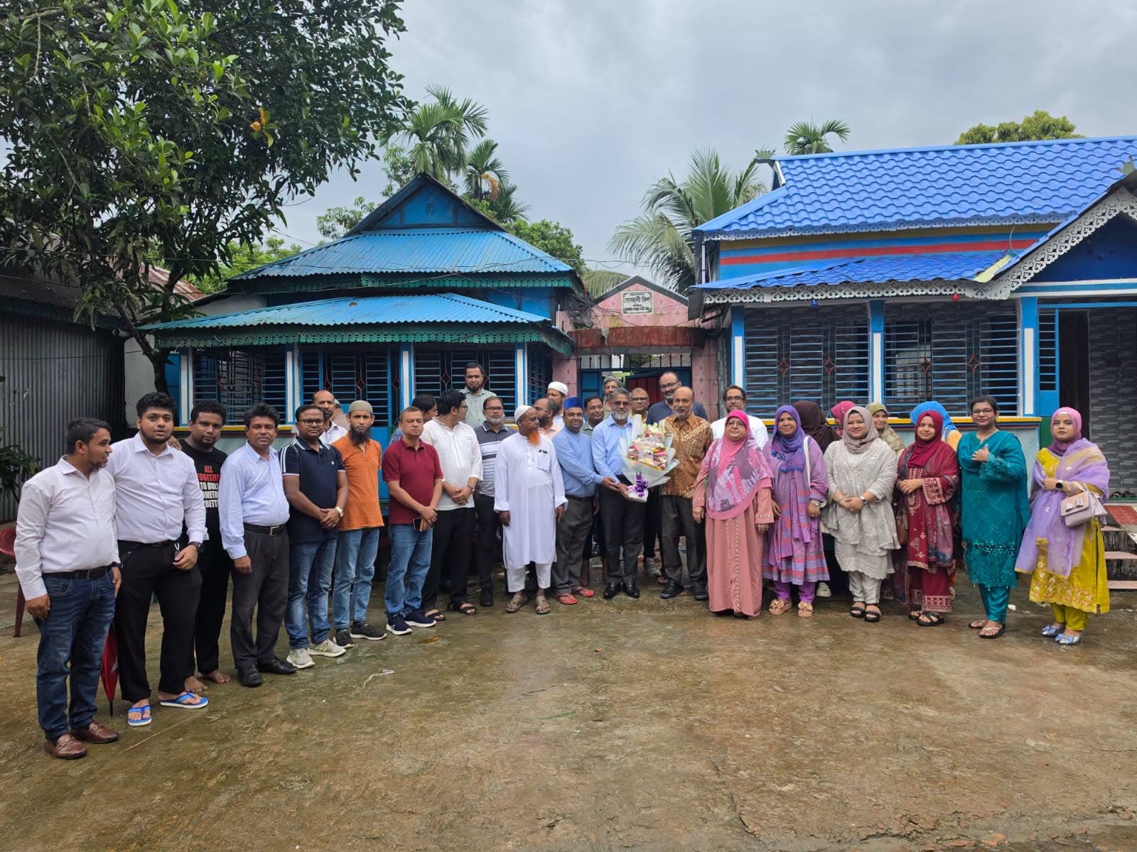 নিকলী হাওরে আনন্দঘন দু’দিন: ইস্টার্ন ইউনিভার্সিটি ওয়ার্কিং কমিটির স্মরণীয় ভ্রমণ