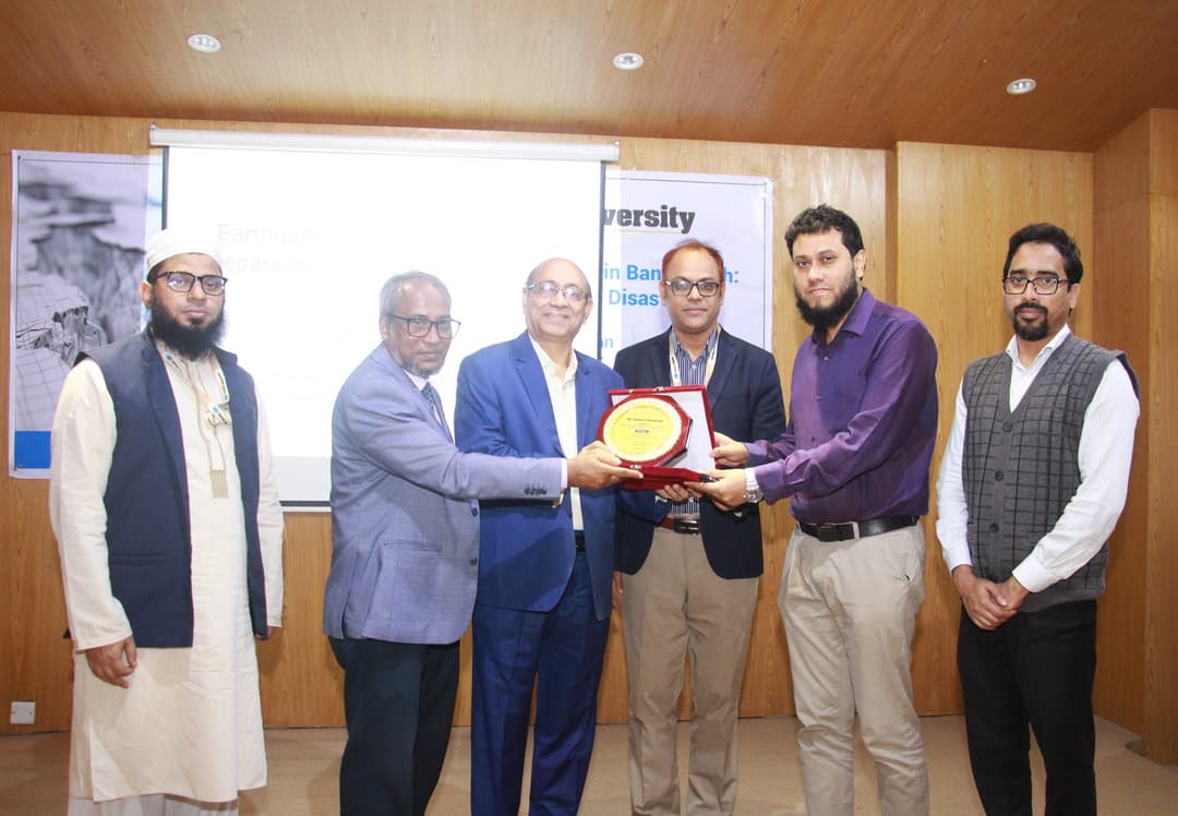 Eastern University Hosts Seminar on Earthquake Risk and Preparedness in Bangladesh
